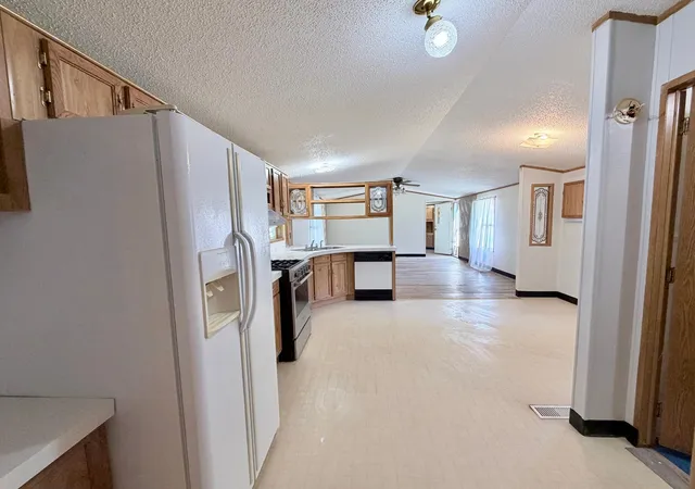 Homes for sale in Mankato, MN | 305 Mozart Ave E, Mankato, MN 56001 | MLS# 7090293