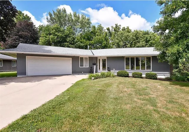 1st image of 612 7th Ave Sw, Faribault, MN 55021 | MLS# 7090312
