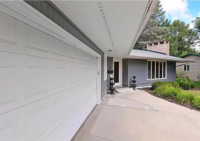2nd image of 612 7th Ave Sw, Faribault, MN 55021 | MLS# 7090312