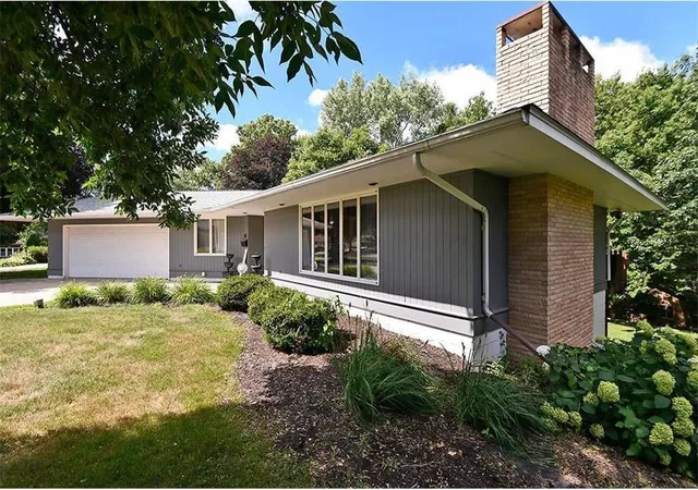 3rd image of 612 7Th Ave Sw, Faribault, MN 55021 | MLS# 7090312