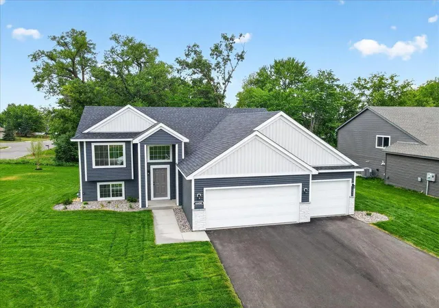 Homes for sale in North Branch, MN | 6600 Granby St, North Branch, MN 55056 | MLS# 7090315
