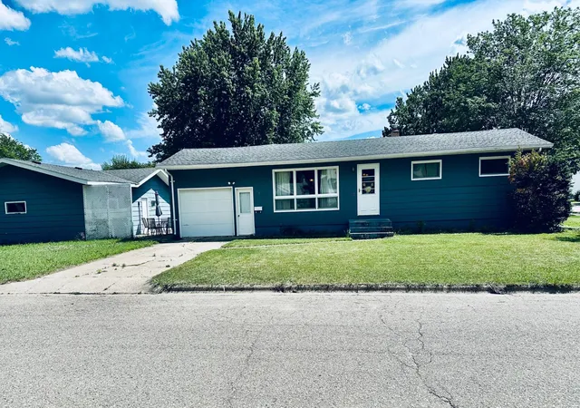 1st image of 100 Deschepper St, Marshall, MN 56258 | MLS# 7090321