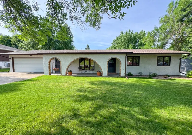 Homes for sale in Fergus Falls, MN | 1312 Somerset Rd, Fergus Falls, MN 56537 | MLS# 7090340