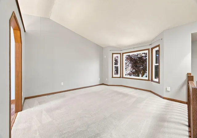 Photo 4 of Single family home for sale at 2914 S Bay Dr, Fargo, ND 58103 | MLS# 7090352 | Listing updated on 2026-10-19