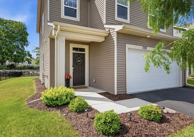 2nd image of 228 Snowdrop Trl, Waconia, MN 55387 | MLS# 7090360