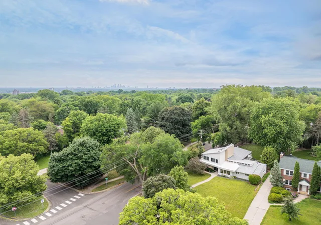 5th image of 2191 Edgcumbe Rd, Saint Paul, MN 55116 | MLS# 7090362