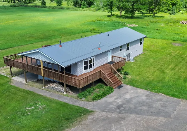 Photo 3 of Single family home for sale at 3186 Harbor St, Isle, MN 56342 | MLS# 7090378 | Listing updated on 2026-07-30