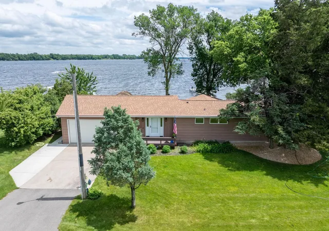 Homes for sale in Waterville, MN | 49295 Sportsmans Ln, Waterville, MN 56096 | MLS# 7090398