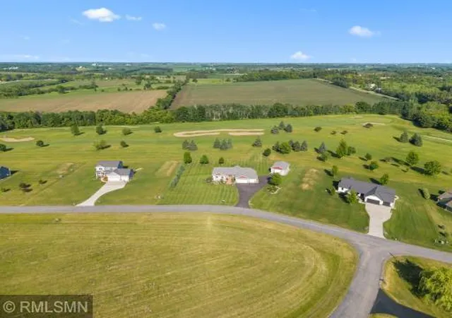 5th image of 1019 174Th St, Hammond, WI 54015 | MLS# 7090415