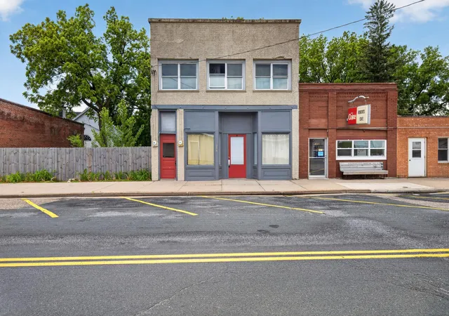 Homes for sale in Roberts, WI | 206 W Main St, Roberts, WI 54023 | MLS# 7090490