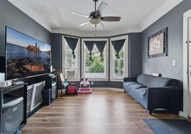 5th image of 3033 Park Ave S, Minneapolis, MN 55407 | MLS# 7090537
