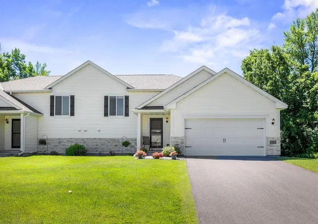 Homes for sale in Montrose, MN | 1042 White Tail Ln, Montrose, MN 55363 | MLS# 7090544