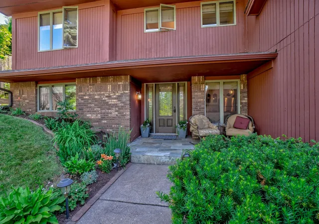 Homes for sale in River Falls, WI | 322 N Cudd Ave, River Falls, WI 54022 | MLS# 7090566