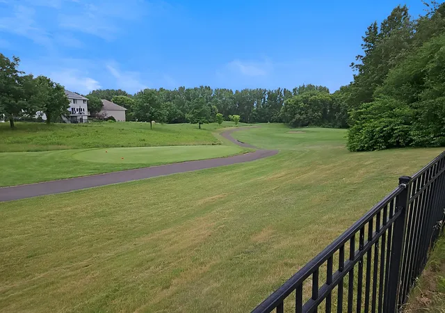 55th image of 10455 Glen Eagle Cir, Saint Paul, MN 55129 | MLS# 7090575