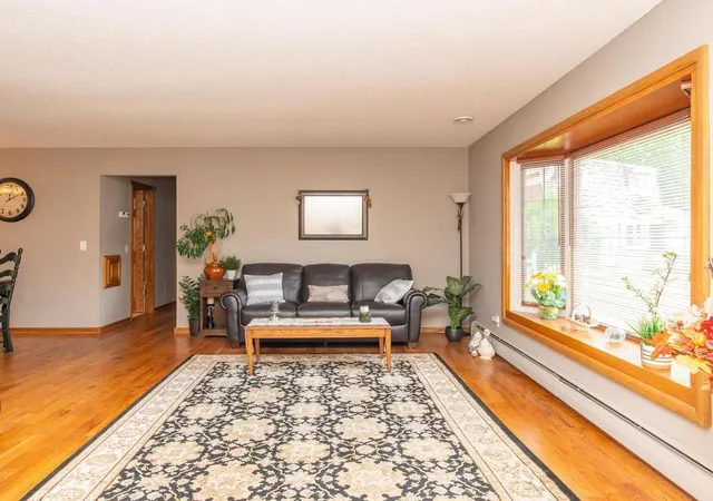 5th image of 3433 Gettysburg Ave N, New Hope, MN 55427 | MLS# 7090578