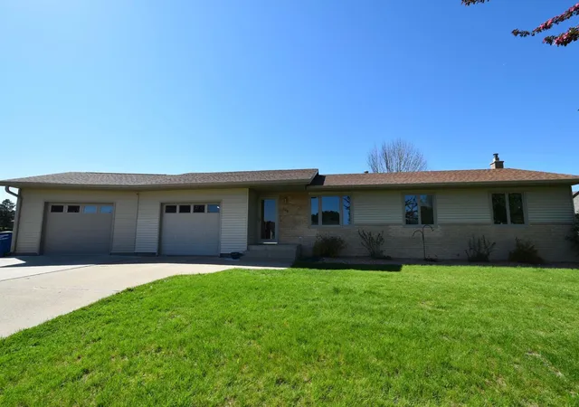 1st image of 109 Brenda Ln, Goodhue, MN 55027 | MLS# 7090603