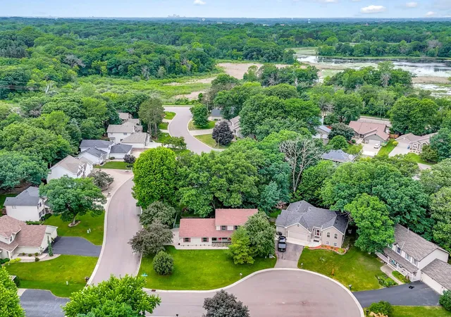 Homes for sale in Oakdale, MN | 7038 46th St N, Oakdale, MN 55128 | MLS# 7090612