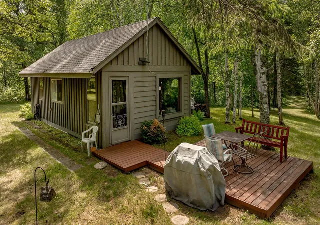 33rd image of 968 W Horseshoe Dr Nw, Backus, MN 56435 | MLS# 7090627