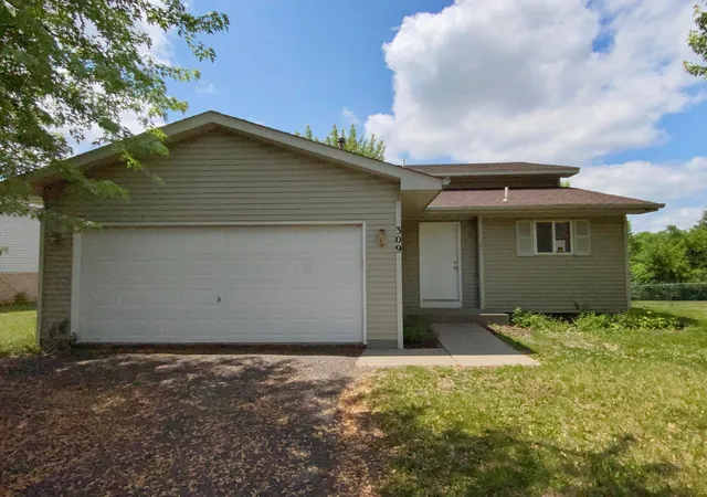 2nd image of 309 13Th Ave Ne, Buffalo, MN 55313 | MLS# 7090642