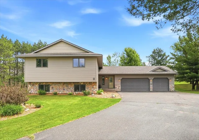 Homes for sale in New Richmond, WI | 1409 138th Ave, New Richmond, WI 54017 | MLS# 7090650