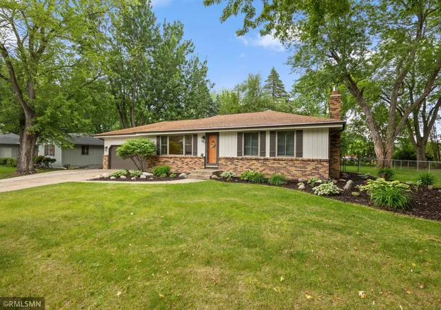 Homes for sale in Bloomington, MN | 10157 Irwin Rd, Bloomington, MN 55437 | MLS# 7090669