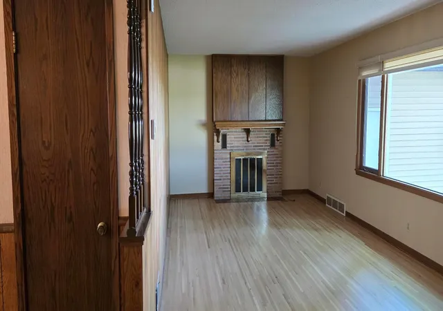 Homes for sale in Albert Lea, MN | 1713 S Shore Dr, Albert Lea, MN 56007 | MLS# 7090675