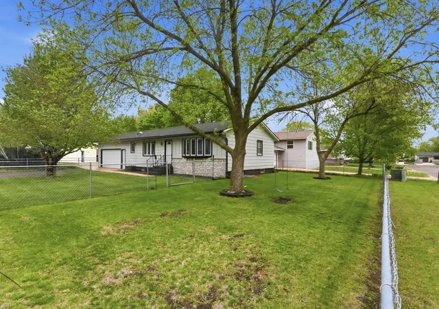 25th image of 26 4th Ave Se, Saint Joseph, MN 56374 | MLS# 7090677
