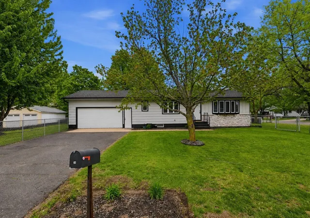 2nd image of 26 4th Ave Se, Saint Joseph, MN 56374 | MLS# 7090677