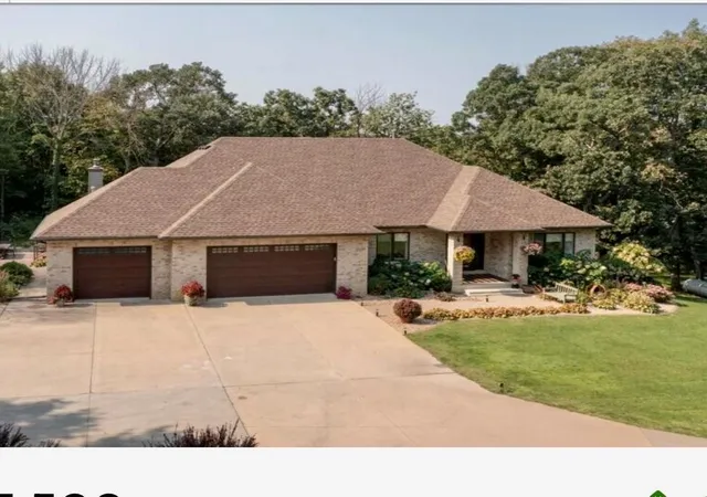 Photo 4 of Single family home for sale at 3273 Grand View Ln SW, Byron, MN 55920 | MLS# 7090683 | Listing updated on 2026-08-17