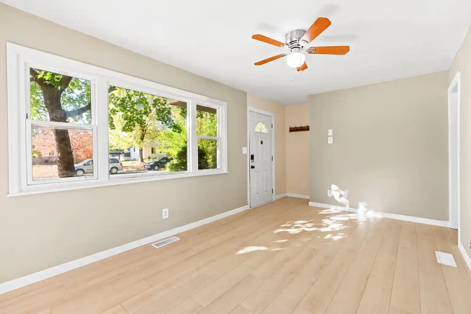 Photo 3 of Single family home for sale at 8207 3rd Avenue S, Minneapolis, MN 55420 | MLS# 7090704 | Listing updated on 2026-10-23