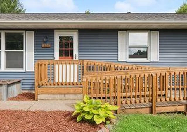 Homes for sale in New Richmond, WI | 661 S Hill Dr, New Richmond, WI 54017 | MLS# 7090738
