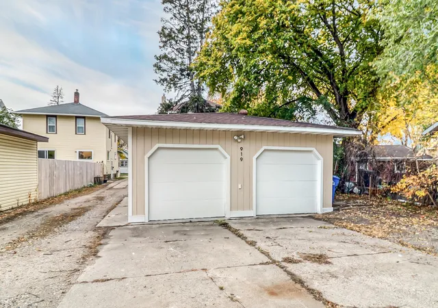 57th image of 919 4th St N, Fargo, ND 58102 | MLS# 7090788