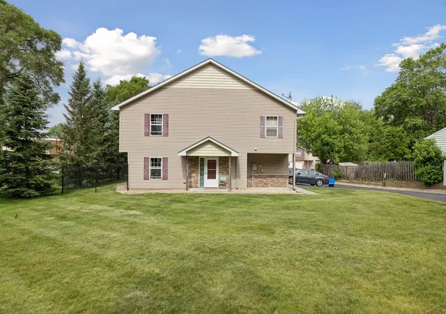 Homes for sale in North St. Paul, MN | 2078 Shryer Ct E, North St. Paul, MN 55109 | MLS# 7090902