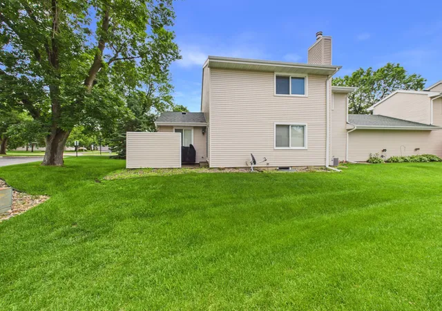 Homes for sale in Saint Cloud, MN | 1613 25th Ave N, Saint Cloud, MN 56303 | MLS# 7090904