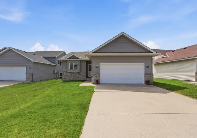 Homes for sale in Saint Cloud, MN | 2526 43Rd Ave S, Saint Cloud, MN 56301 | MLS# 7090934
