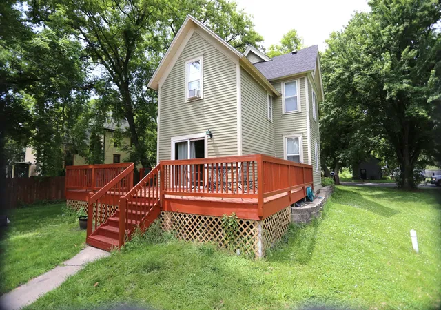 3rd image of 209 4Th St E, Carver, MN 55315 | MLS# 7090966