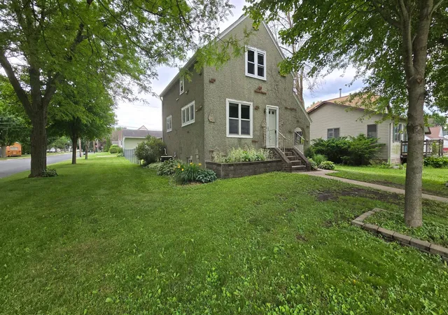 Homes for sale in Blooming Prairie, MN | 303 W Main St, Blooming Prairie, MN 55917 | MLS# 7090970