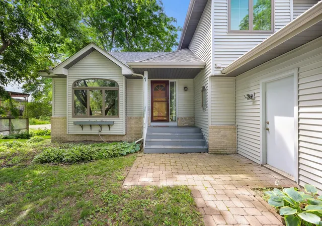 Photo 2 of Sale Pending at 4909 W 150th Street, Savage, MN 55378 | MLS# 7091003 | Listing updated on 2026-09-23