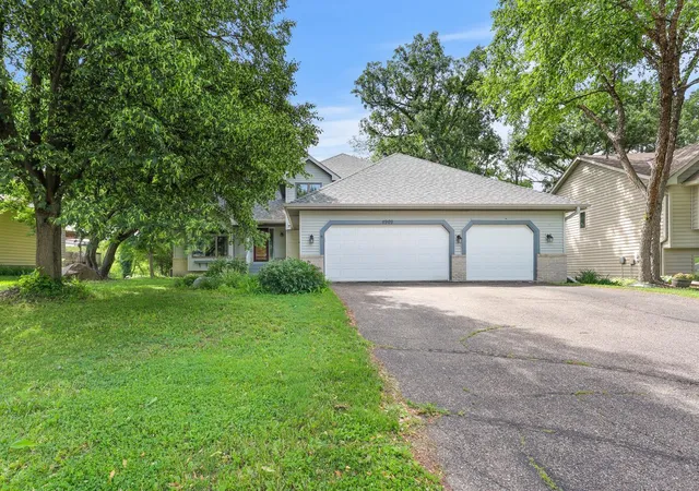 Photo 3 of Sale Pending at 4909 W 150th Street, Savage, MN 55378 | MLS# 7091003 | Listing updated on 2026-09-23