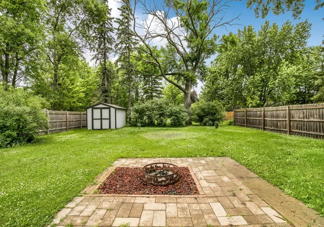 4th image of 635 E 2Nd St, Litchfield, MN 55355 | MLS# 7091010