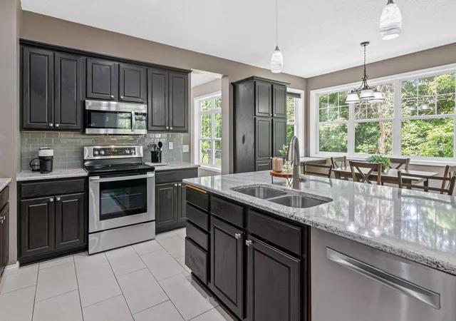 2nd image of 15161 64th Ave N, Maple Grove, MN 55311 | MLS# 7091014