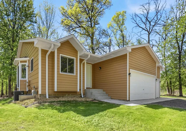 2nd image of 24301 E Typo Dr Ne, Stacy, MN 55079 | MLS# 7091032