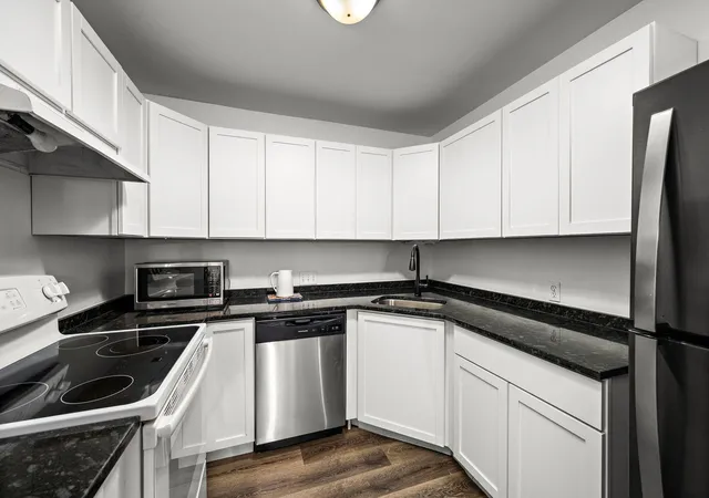 Photo 3 of Condo for sale at 350 Shelard Pkwy #106, Minneapolis, MN 55426 | MLS# 7091065 | Listing updated on 2026-10-14