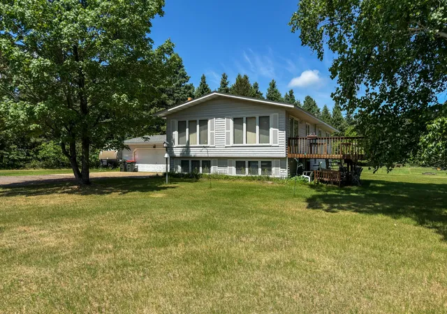 1st image of 10556 Gilbert Shores Dr, Brainerd, MN 56401 | MLS# 7091082