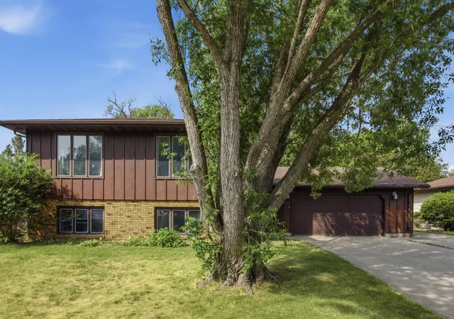 Homes for sale in Moorhead, MN | 421 Rensvold Blvd, Moorhead, MN 56560 | MLS# 7091087
