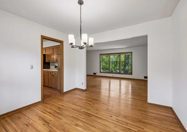 Photo 4 of Sale Pending at 6508 W Shore Dr, Minneapolis, MN 55435 | MLS# 7091102 | Listing updated on 2026-09-12