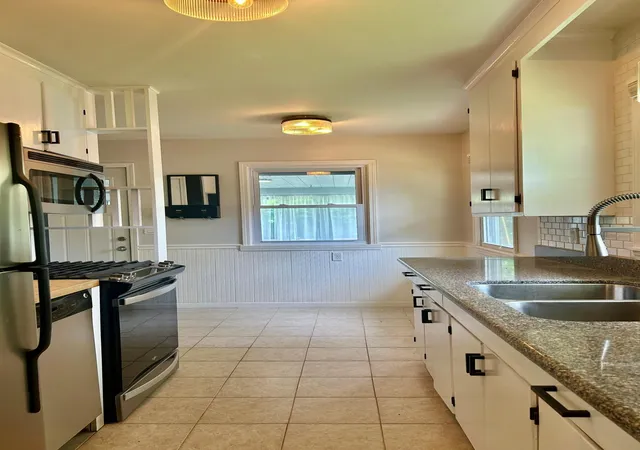 Photo 3 of Sale Pending at 3611 Hampshire Ave N, Minneapolis, MN 55427 | MLS# 7091119 | Listing updated on 2026-08-28