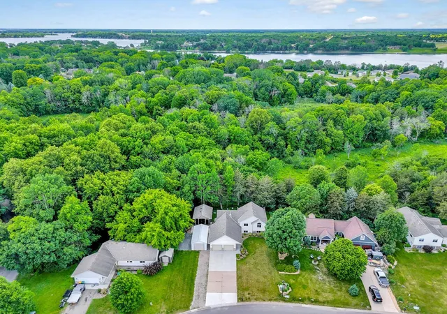 Homes for sale in Lindstrom, MN | 31066 Cedar Ridge Dr, Lindstrom, MN 55045 | MLS# 7091148