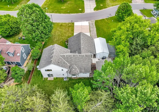 Homes for sale in Lindstrom, MN | 31066 Cedar Ridge Dr, Lindstrom, MN 55045 | MLS# 7091148