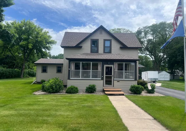 Photo 2 of Single family home for sale at 413 S Swift Ave, Litchfield, MN 55355 | MLS# 7091183 | Listing updated on 2026-09-12